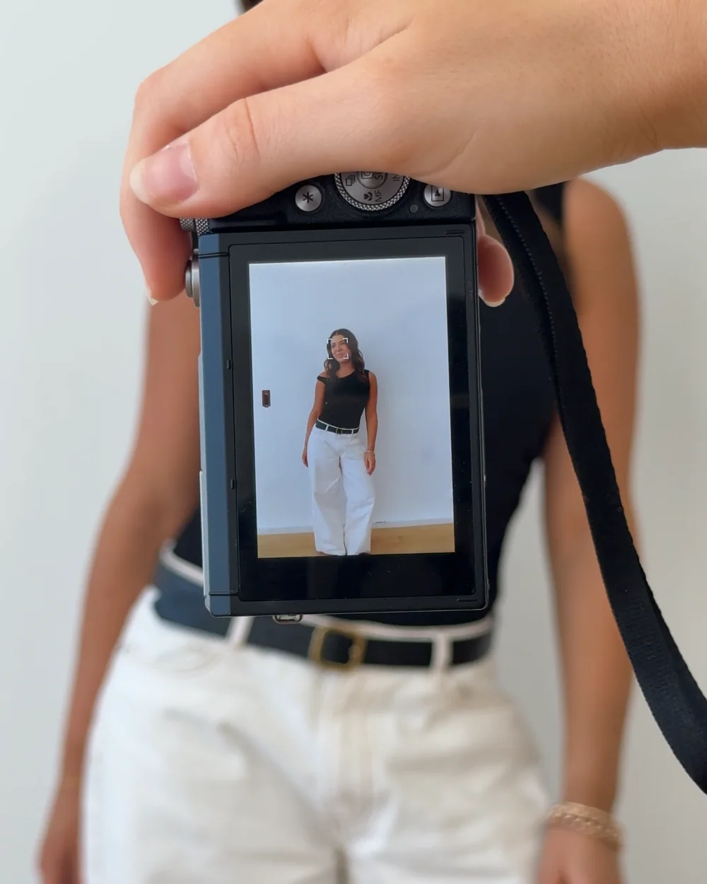 Sydney Alpen shooting content
